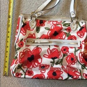 Coach poppy purse. Great condition.